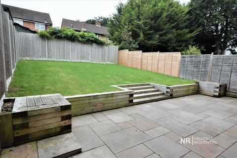 39 Garrison Lane, Chessington, KT9 2LJ