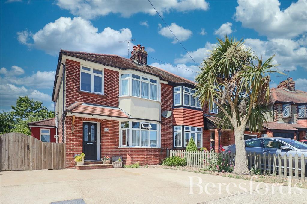 Rickstones Road, Witham, CM8 3 bed semidetached house for sale £400,000
