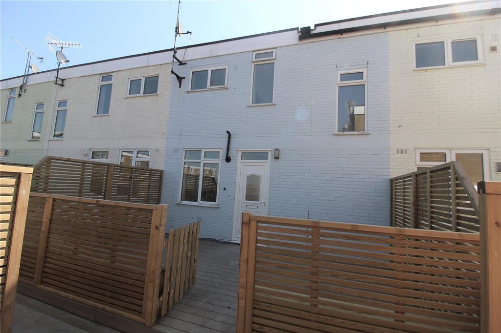 Golden Cross Parade, Ashingdon Road, Rochford, Essex, SS4 2 bed ...