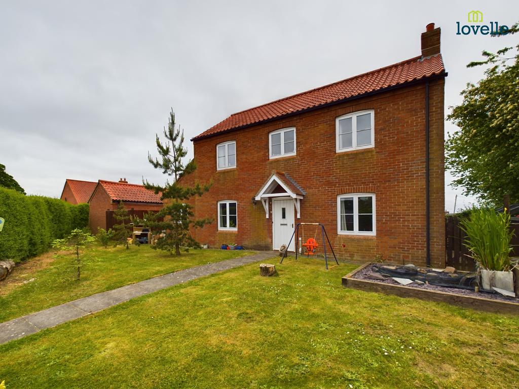 Old Barn Court, Ludford, LN8 3 bed detached house for sale £300,000