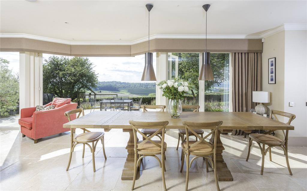 Family/Dining Room