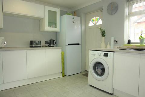 12 Ralstone Avenue, Oldham, OL8 1LY