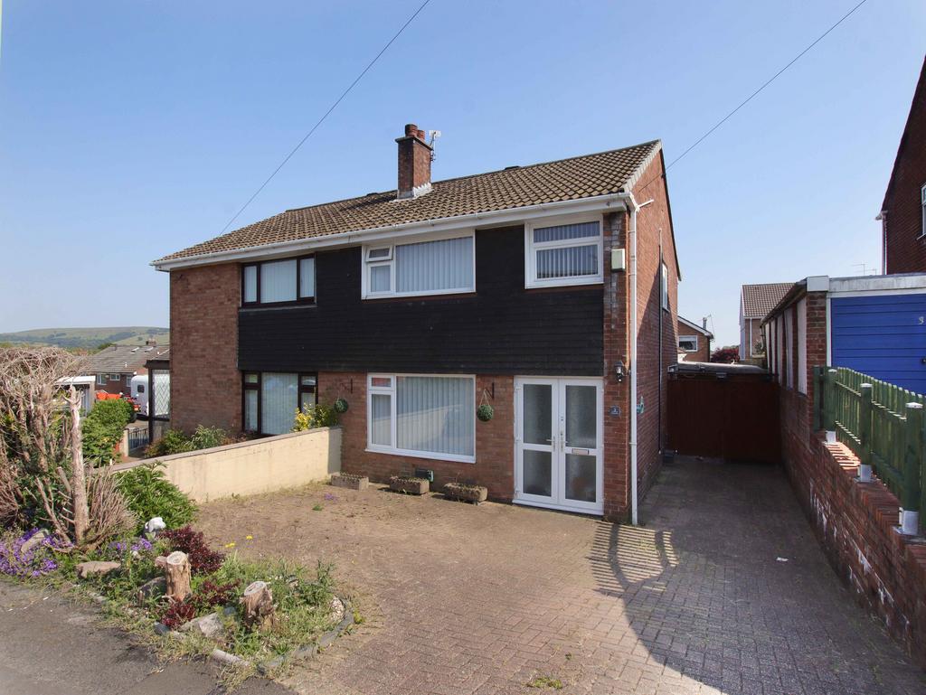 Cavendish Place, Gwaunmiskin, Beddau... 3 bed semidetached house £