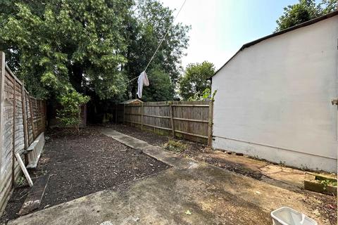 152 Darwin Road, London, W5 4BH