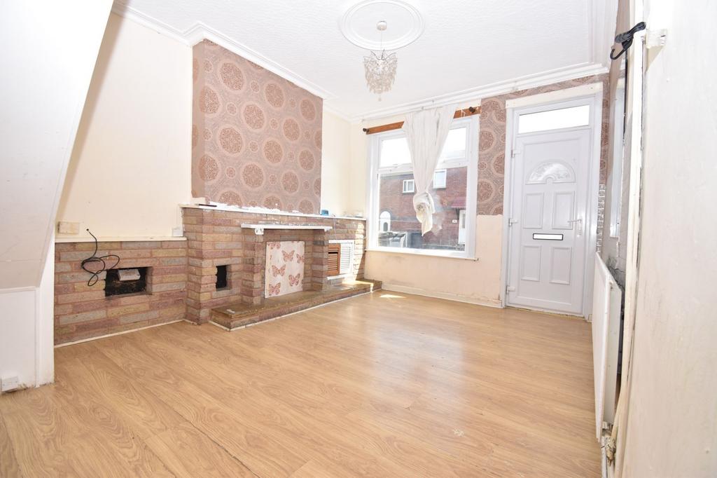 Oak Street, Leicester 2 bed terraced house for sale £205,000