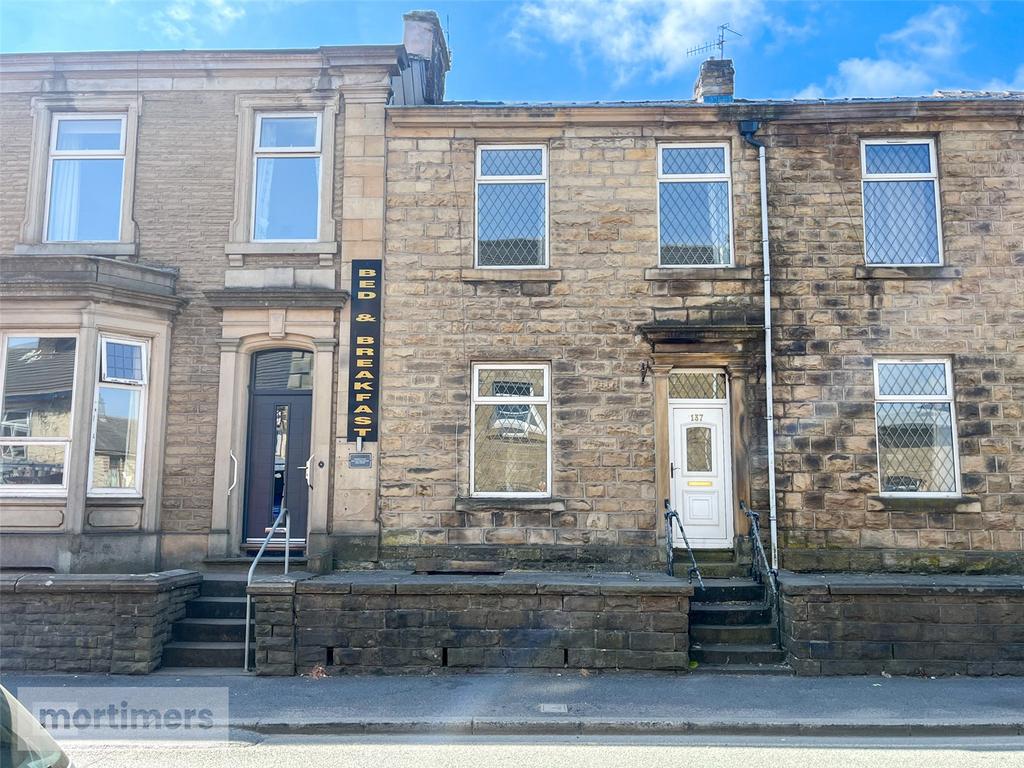Blackburn Road, Accrington, Lancashire, BB5 3 bed terraced house for