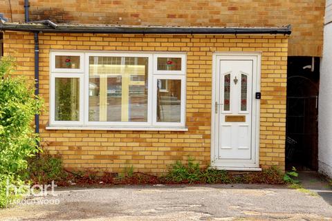55 Archway, Romford, RM3 7EH