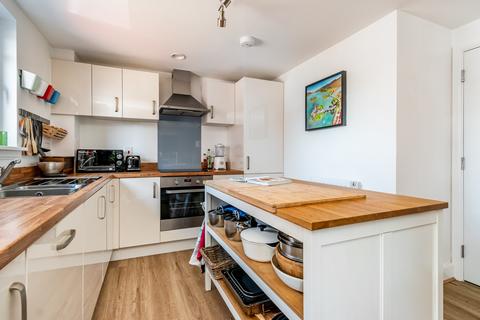 Flat 5, 24 Ashley Place, Edinburgh, EH6 5GB