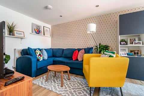 Flat 5, 24 Ashley Place, Edinburgh, EH6 5GB