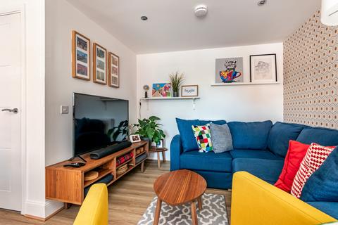 Flat 5, 24 Ashley Place, Edinburgh, EH6 5GB