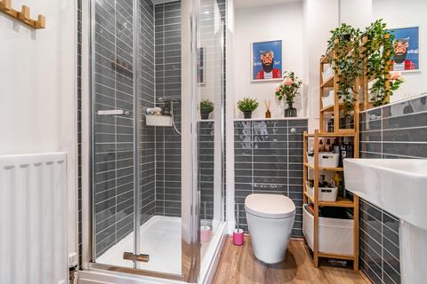 Flat 5, 24 Ashley Place, Edinburgh, EH6 5GB