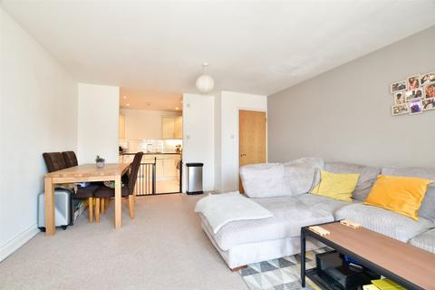 2 bedroom apartment for sale, Park Place, Horsham, West Sussex