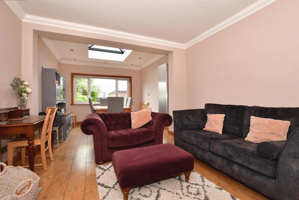 Sandown Drive, Herne Bay, Kent 4 bed semidetached house for sale £