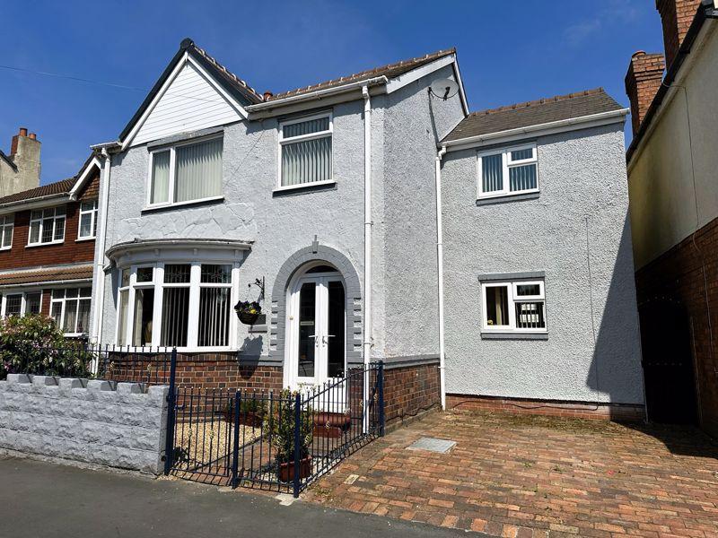 Brunswick Park Road, Wednesbury 4 bed detached house for sale £345,000