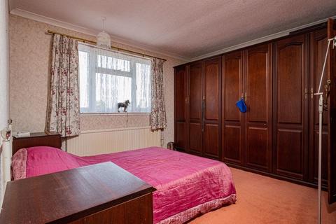 12 Boniface Gardens, Harrow, HA3 6PH