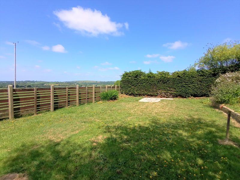 Lawned Rear Gardens
