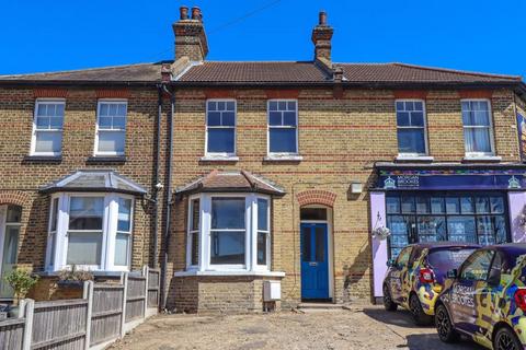 2 bedroom terraced house to rent, High Street, South Benfleet