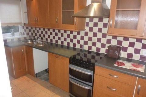 3 bedroom terraced house to rent, The Avenue, Pontycymer, Bridgend