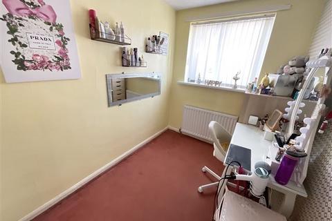 15 Greenfinch Close, Brinsworth, Rotherham, S60 5LW
