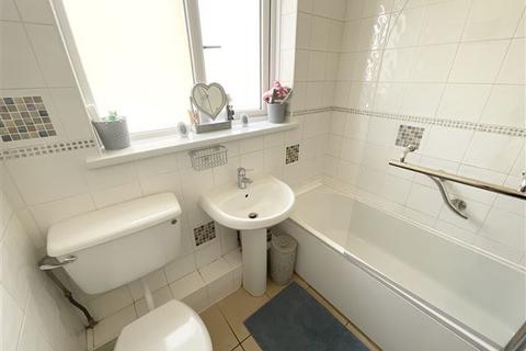 15 Greenfinch Close, Brinsworth, Rotherham, S60 5LW