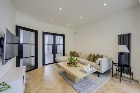 158 Fernbrook Road, London, SE13 5NH
