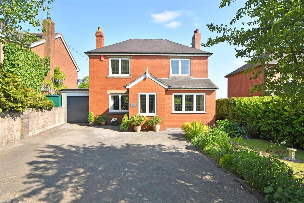 High Street, Ipstones 4 bed detached house for sale £425,000