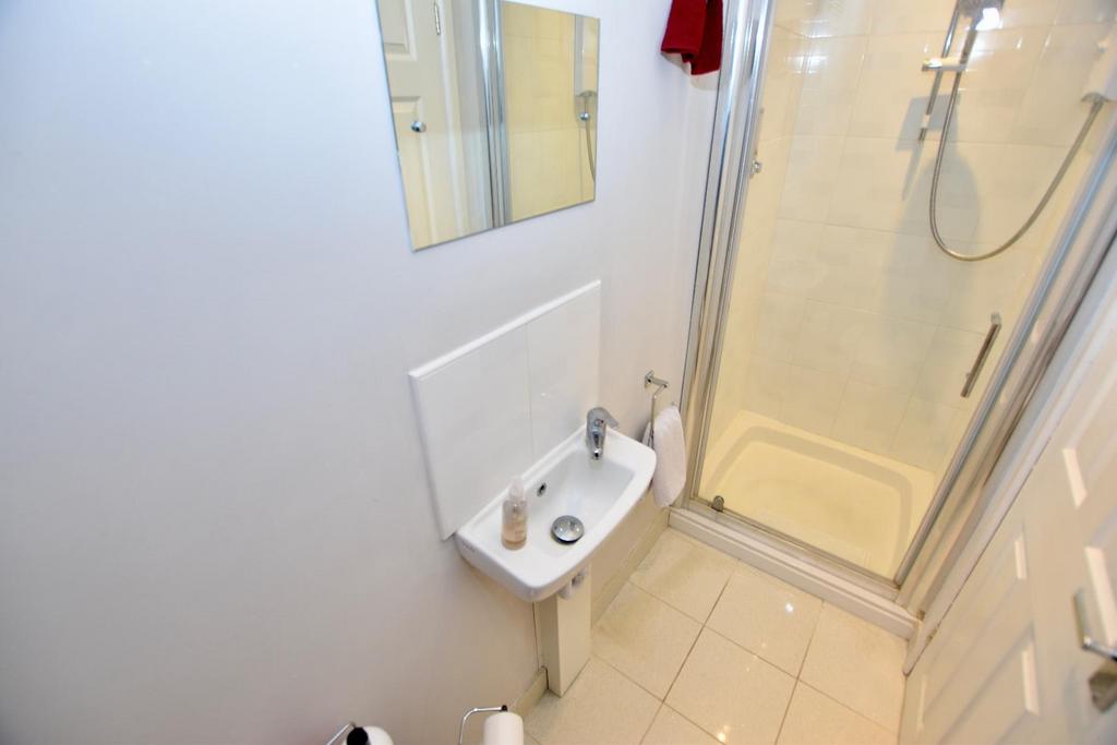 Ensuite
