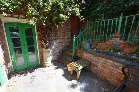 337 Aylestone Road, Leicester, LE2 7QL