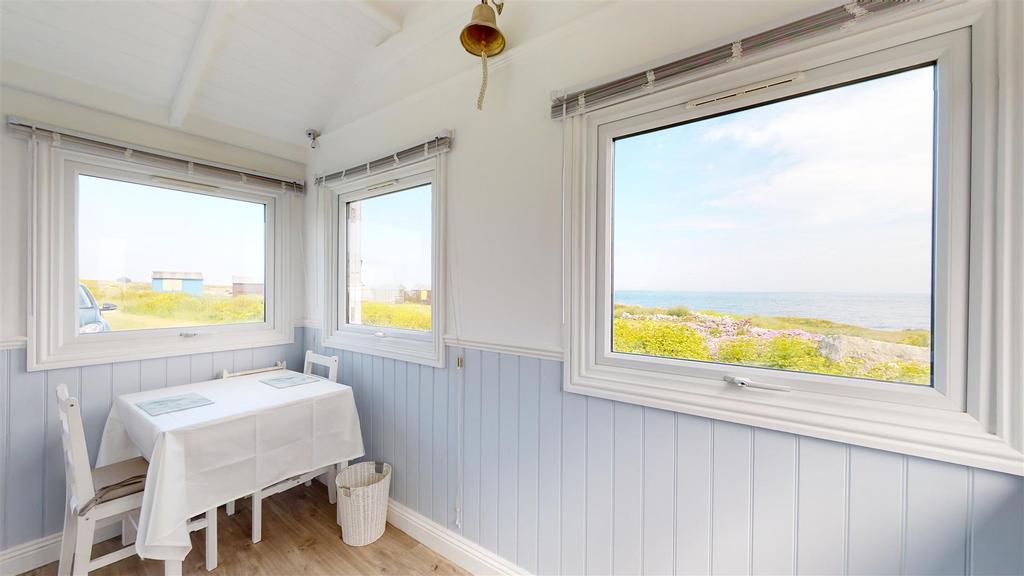 Beach-Hut-2-06092023 171624.jpg