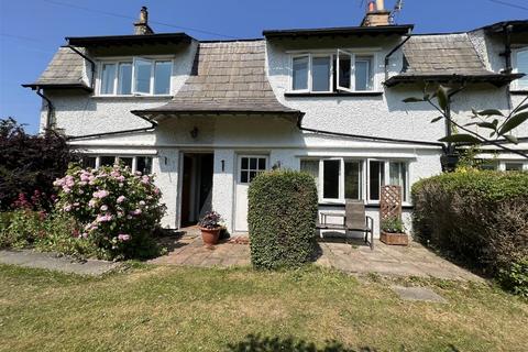 2 bedroom cottage for sale, Barnston Road, Heswall, Wirral