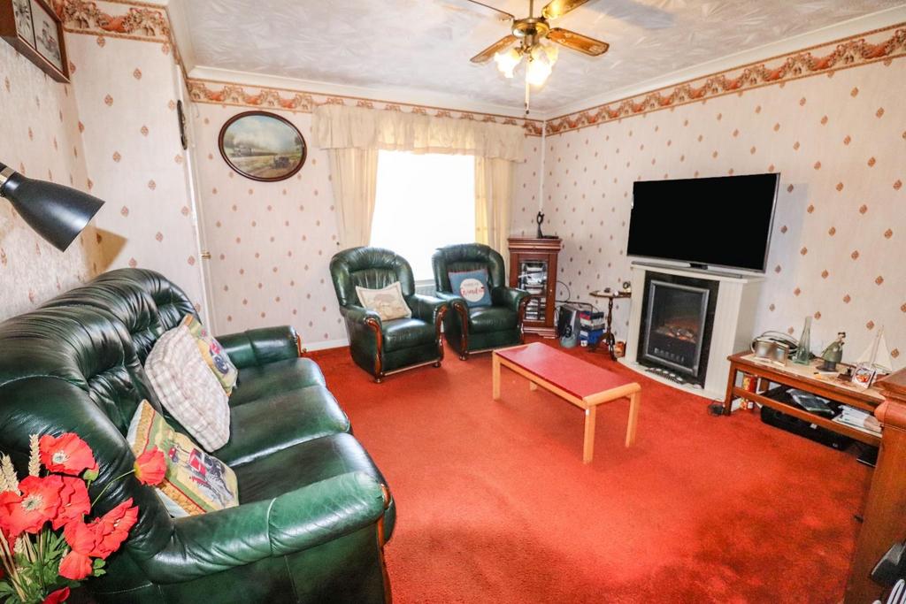 Merevale Avenue, Nuneaton 3 bed semidetached house for sale £234,950