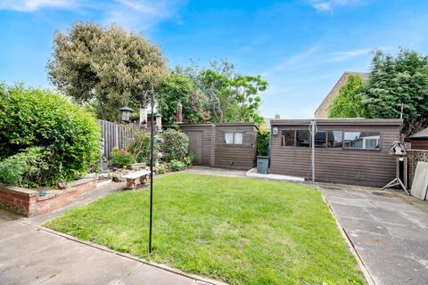 20 Marton Grove, Hatfield, Doncaster, DN7 6JD