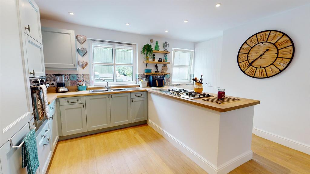 4-Kensington-Gardens-Haverfordwest-06102023 003458