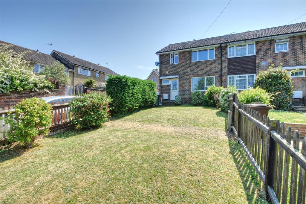 Lullington Close, BexhillOnSea 3 bed semidetached house for sale £