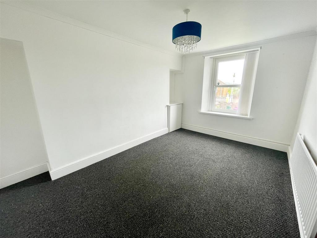 Carmel Road, Winch Wen, Swansea 3 bed terraced house for sale £150,000