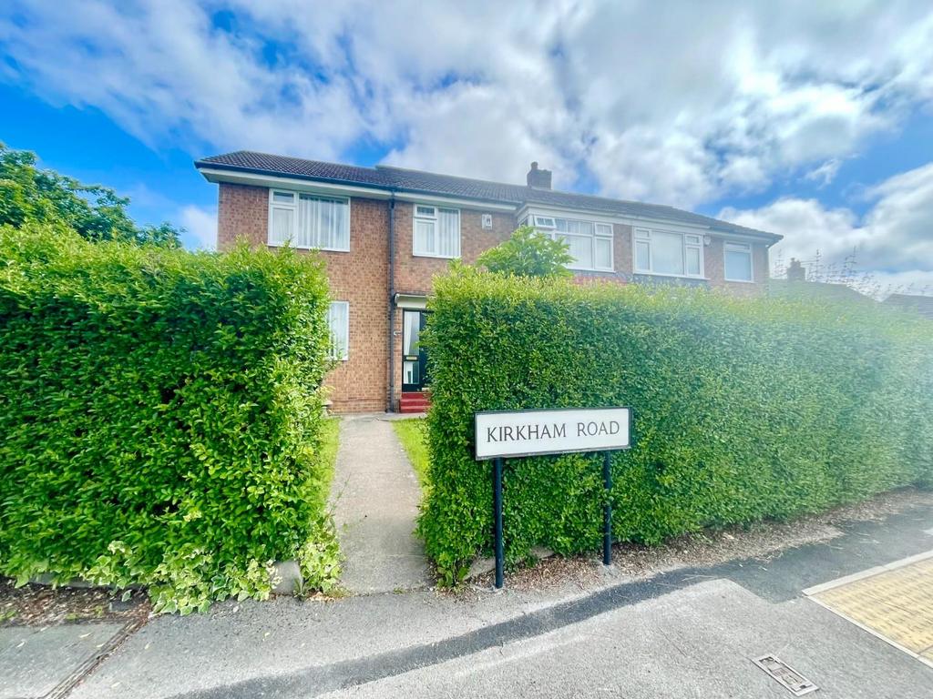 Kirkham Road, Nunthorpe, Middlesbrough 4 bed semidetached house for