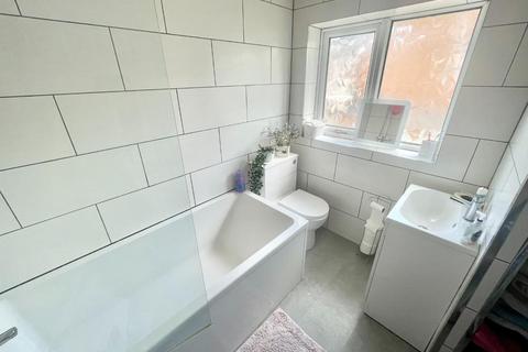 64 Kirkham Road, Nunthorpe, Middlesbrough, TS7 0HQ