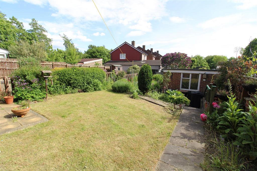 Kingsway, Darlington 3 bed semidetached house £140,000