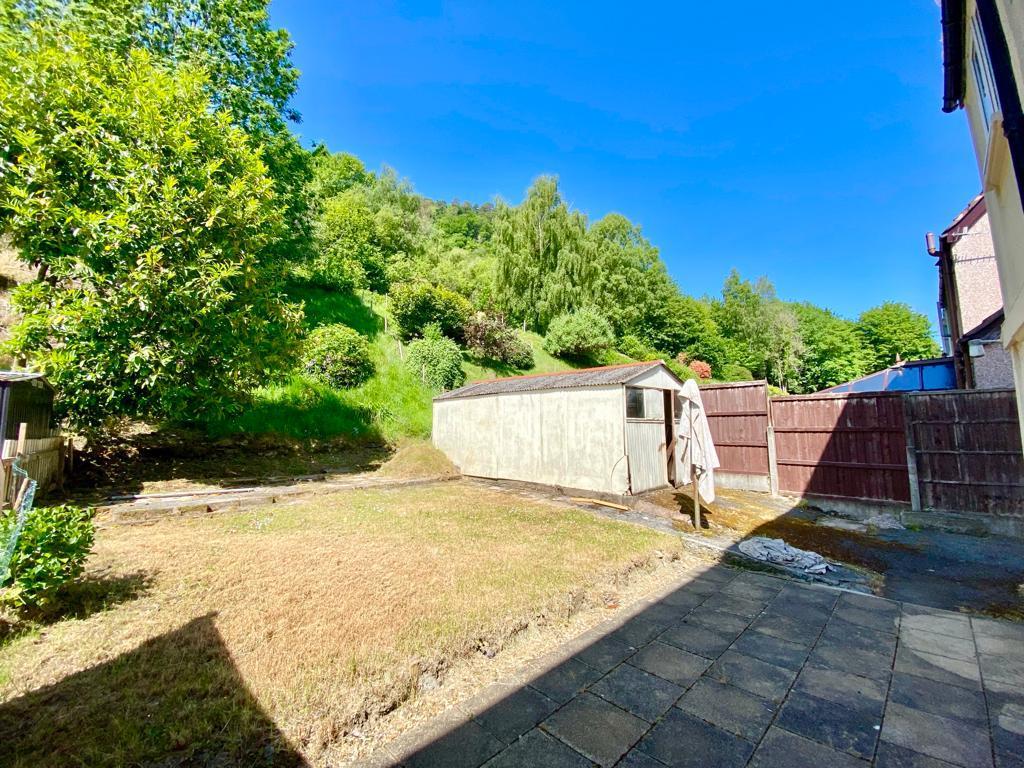 Tayler Avenue, Dolgarrog, Conwy 3 bed house £115,000