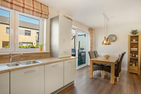 25 Stevedore Place, Edinburgh, EH6 7BF