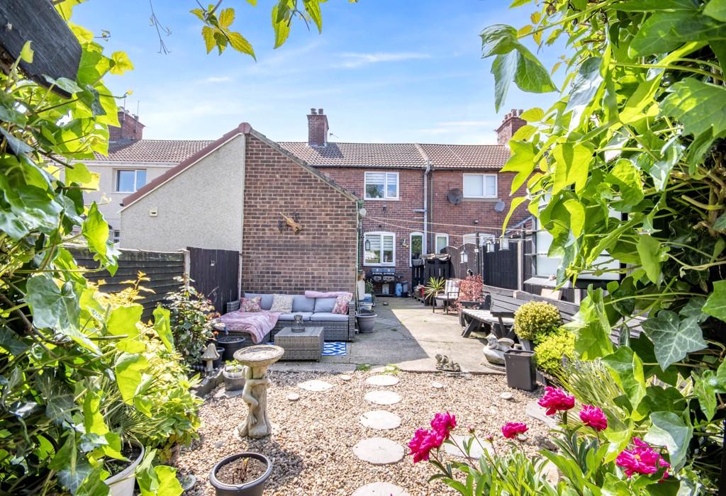Queen Marys Road, Doncaster, South Yorkshire 3 bed terraced house for