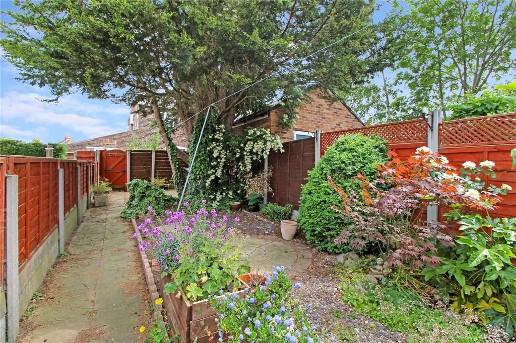 Stewart Street, Crewe, Cheshire, CW2 2 bed terraced house for sale £