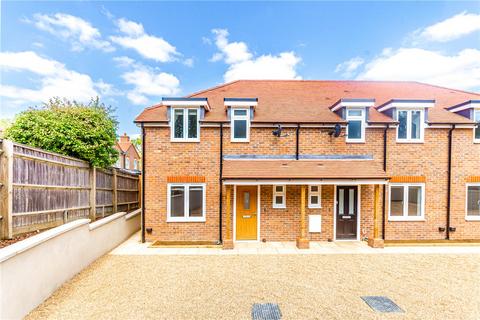 3 bedroom end of terrace house to rent, Westfield Close, Harpenden