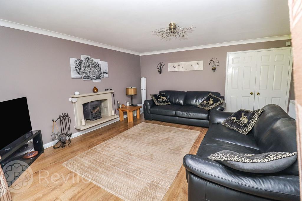 Coptrod Head Close, Rochdale, OL12 4 bed detached house for sale £475,000