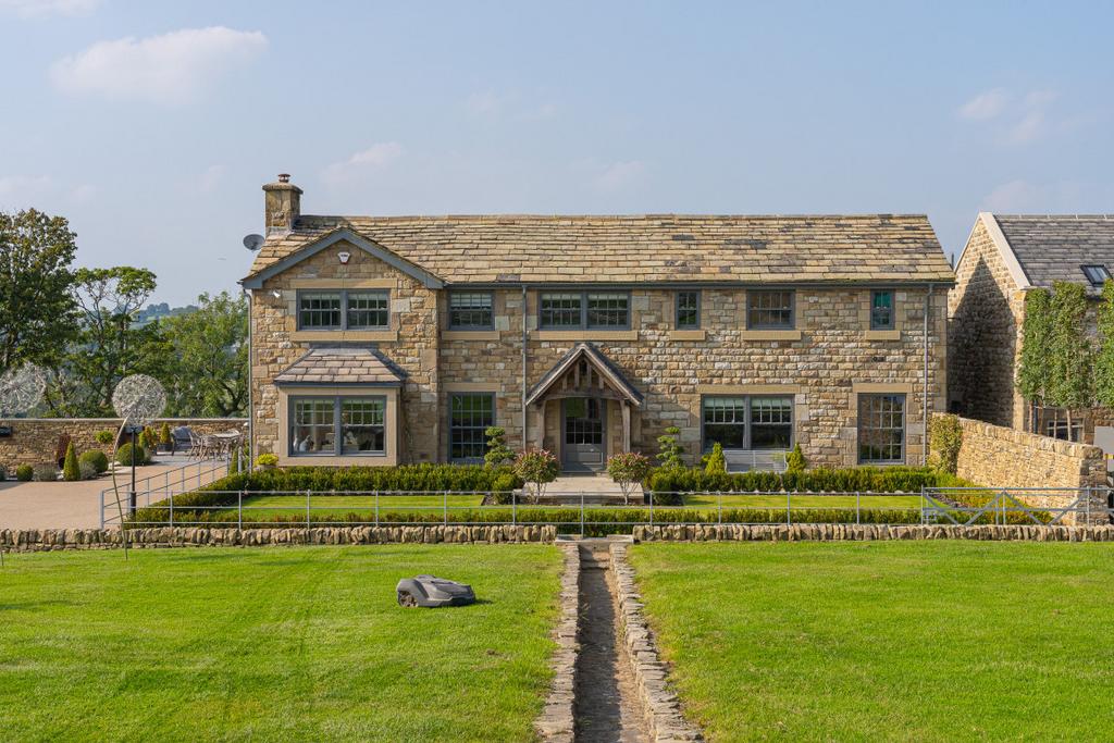 Knabs Ash House, Harrogate, HG3 2LT 4 bed detached house for sale £