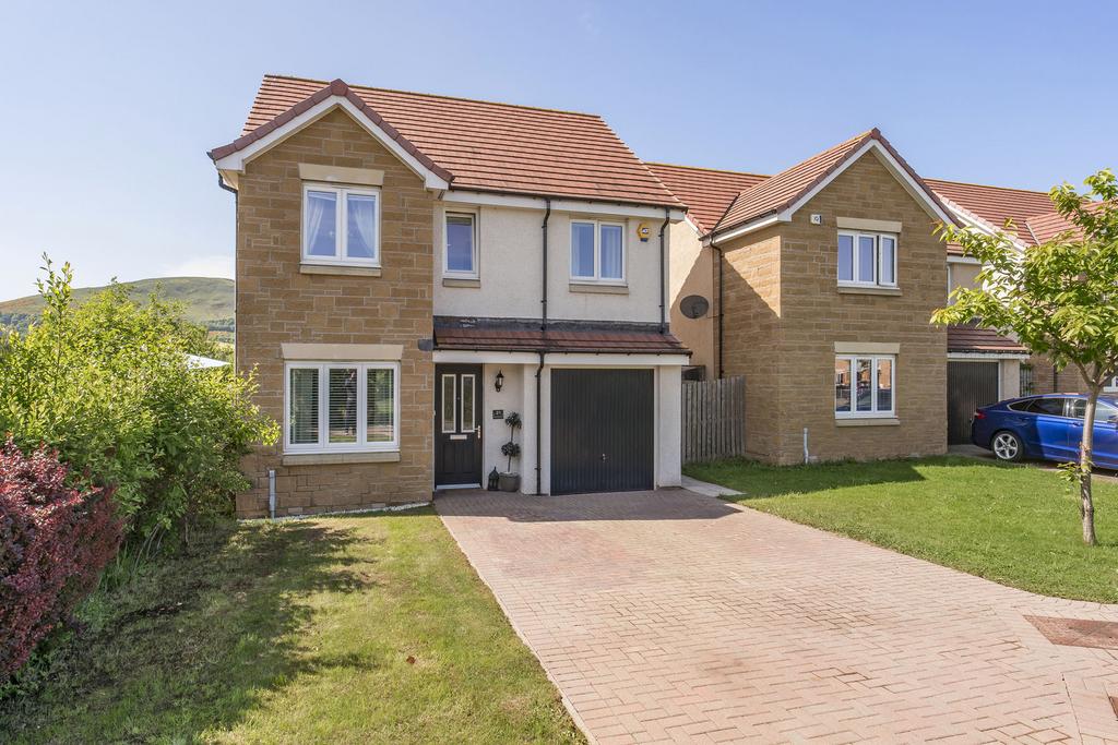 21 Corby Craig Gardens, Bilston... 4 bed detached house £355,000