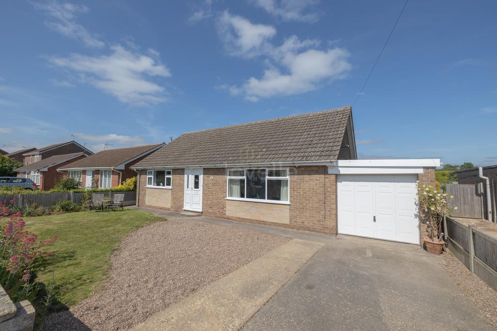 The Paddocks, Beckingham DN10 2 bed detached bungalow for sale £235,000