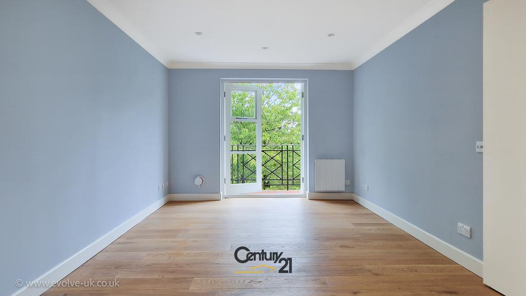 Brompton Park Crescent, West Brompton, London, SW6 2 bed apartment for