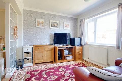 3 Fry Road, Stevenage, SG2 0QG