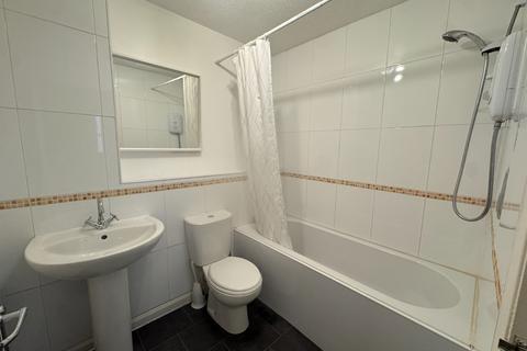 2 bedroom flat to rent, Murieston Road, Dalry, Edinburgh, EH11
